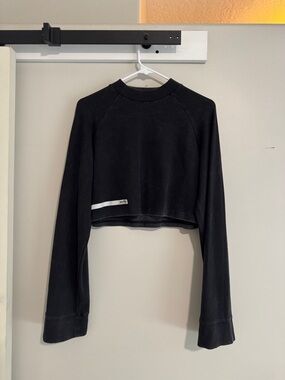 Kith Black Cropped Long-Sleeve Crewneck Top